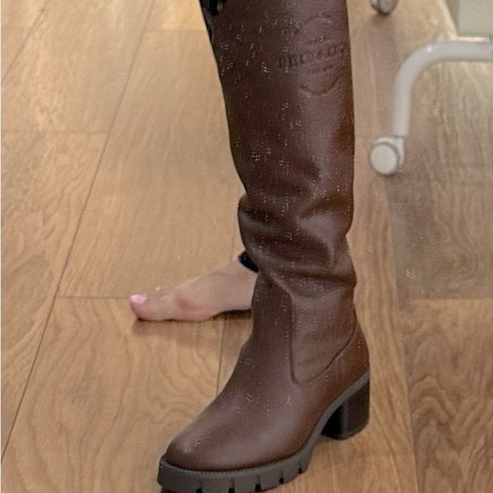 Coach boots - Picture 3 of 6